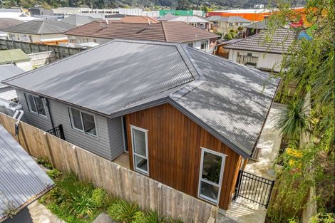 Photo of property in 9b Fitzherbert Road, Wainuiomata, Lower Hutt, 5014