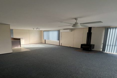 Photo of property in 2/141 Carnoustie Drive, Wattle Downs, Auckland, 2103