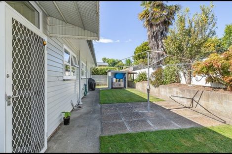 Photo of property in 8 Royal Place, Levin, 5510