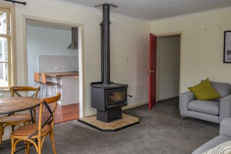 Photo of property in 2 Kent Street, Carterton, 5713