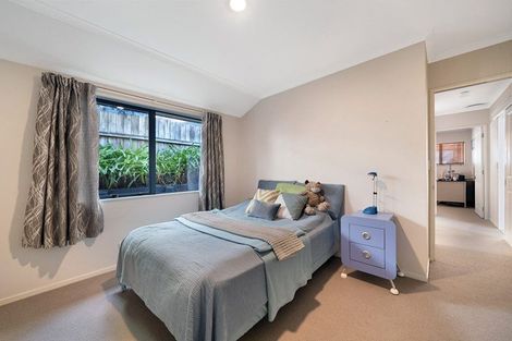 Photo of property in 37a Willerton Avenue, New Lynn, Auckland, 0600