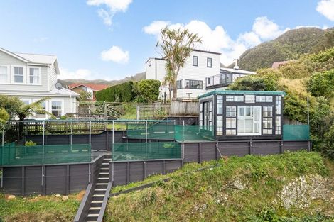 Photo of property in 11 Ramphal Terrace, Khandallah, Wellington, 6035
