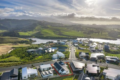 Photo of property in 101 Rangitahi Road, Raglan, 3225
