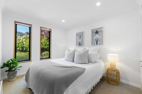 Photo of property in 19 Richards Park Lane, Fernhill, Queenstown, 9300
