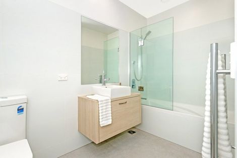 Photo of property in 3/4 Reads Quay, Gisborne, 4010