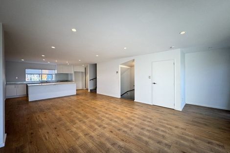 Photo of property in 11 Meritage Lane, Te Atatu South, Auckland, 0610