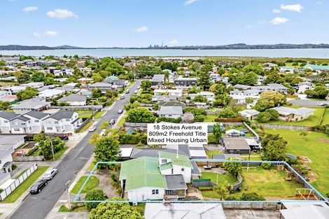 Photo of property in 18 Stokes Avenue, Te Atatu Peninsula, Auckland, 0610