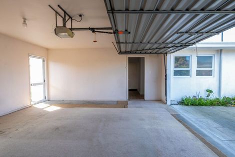 Photo of property in 1/49 Westgrove Avenue, Avonhead, Christchurch, 8042