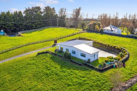 Photo of property in 242b Turuturu Road, Hawera, 4674