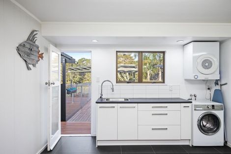 Photo of property in 8 Koromiko Place, Waiuku, 2123