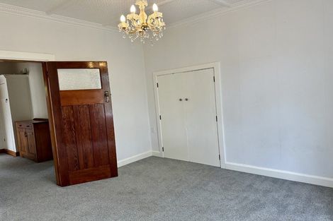 Photo of property in 42 Puriri Terrace, Roslyn, Palmerston North, 4414