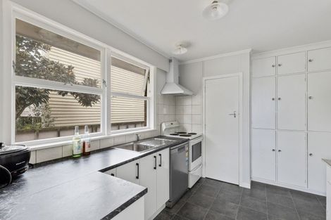 Photo of property in 115a Pendarves Street, New Plymouth, 4312