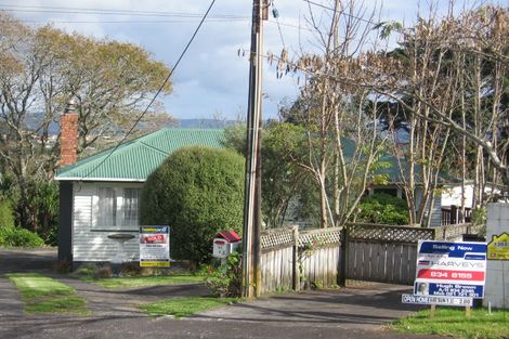Photo of property in 11 Hughes Terrace, Te Atatu Peninsula, Auckland, 0610