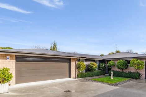 Photo of property in 33c Wilsons Road South, Saint Martins, Christchurch, 8022
