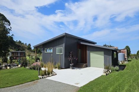 Photo of property in 14 Chelmsford Street, Hampden, 9410