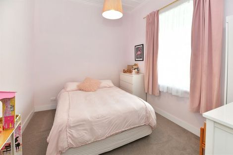 Photo of property in 28 Rata Street, Helensville, 0800