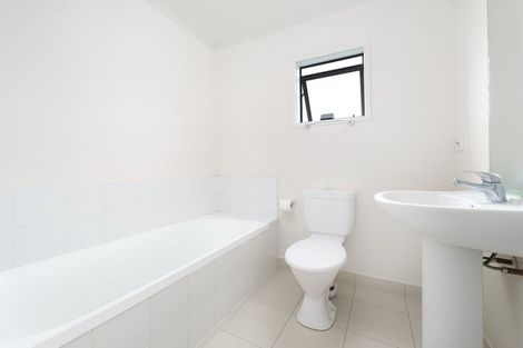 Photo of property in 1/51 Henderson Valley Road, Henderson, Auckland, 0612