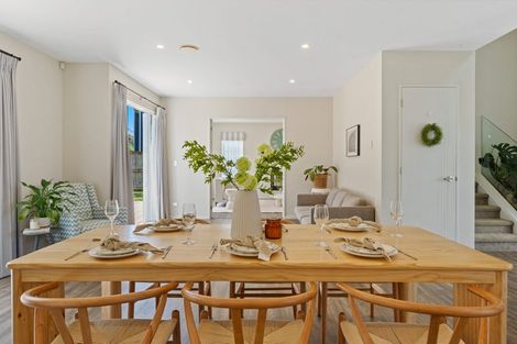 Photo of property in 21 Edgewater Drive, Karaka, Papakura, 2113