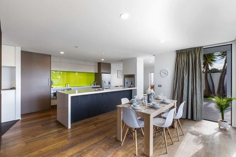 Photo of property in 76 Bay Street, Red Beach, 0932