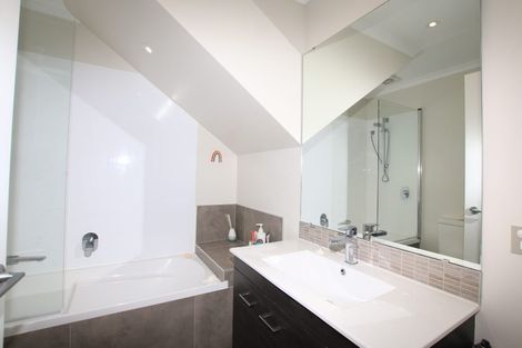 Photo of property in 184 Hobsonville Point Road, Hobsonville, Auckland, 0616