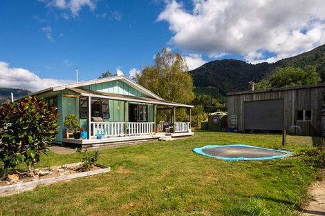 Photo of property in 137 Wakamarina Road, Canvastown, Havelock, 7178