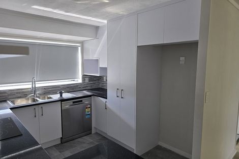 Photo of property in 1/20 Knightsbridge Drive, Forrest Hill, Auckland, 0620