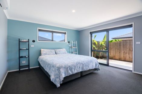 Photo of property in 202 Te Okuroa Drive, Papamoa, 3118