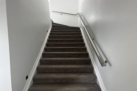 Photo of property in 7/233 Great North Road, Henderson, Auckland, 0612