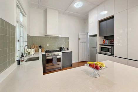 Photo of property in 71 Mcintyre Road, Mangere Bridge, Auckland, 2022