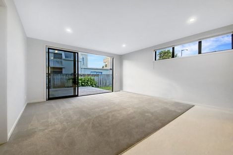 Photo of property in 2/22 Pascal Street, Palmerston North, 4410