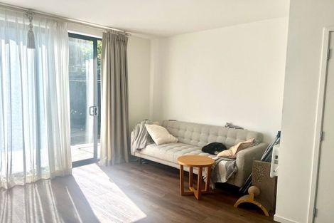 Photo of property in 10 Rara Lane, Manukau, Auckland, 2104
