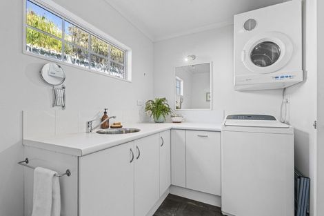 Photo of property in 32a Bayly Road, Moturoa, New Plymouth, 4310