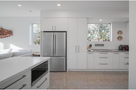 Photo of property in 17 Innes Road, St Albans, Christchurch, 8052