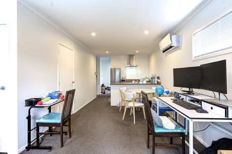 Photo of property in 14/10u Burrows Place, Frankton, Hamilton, 3204