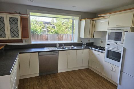 Photo of property in 26 Colina Street, Avonhead, Christchurch, 8042