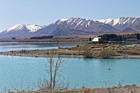 Photo of property in 2 Rankin Rise, Lake Tekapo, 7999