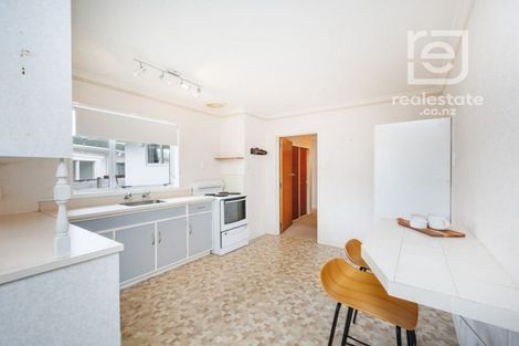 Photo of property in 5 Mudgway Place, Awapuni, Palmerston North, 4412