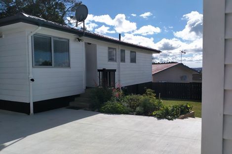 Photo of property in 10 Doone Place, Massey, Auckland, 0614