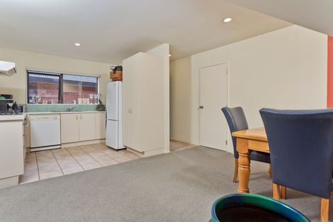 Photo of property in 37 Fields Parade, Oteha, Auckland, 0632