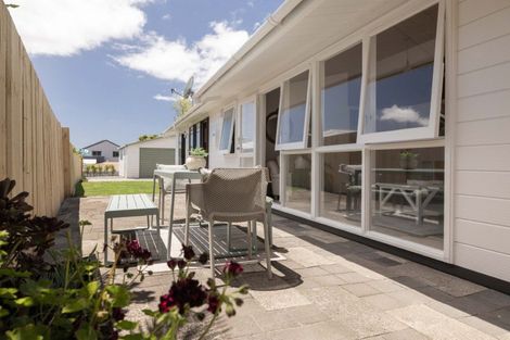 Photo of property in 66 Campbell Road, Mount Maunganui, 3116
