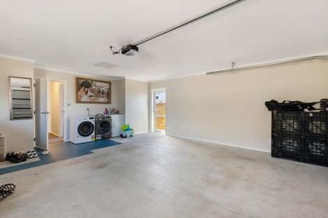 Photo of property in 169 Waipounamu Drive, Kelson, Lower Hutt, 5010