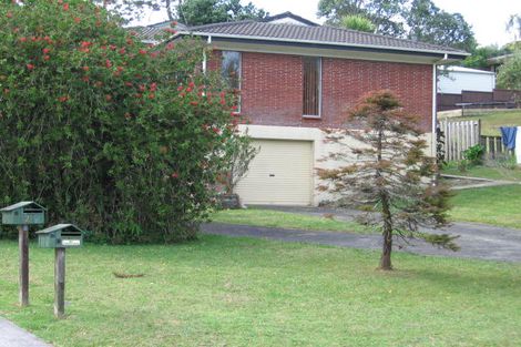 Photo of property in 2/12 Tallington Crescent, Torbay, Auckland, 0630