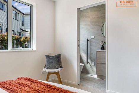 Photo of property in 37 Lawson Creek Street, Massey, Auckland, 0614