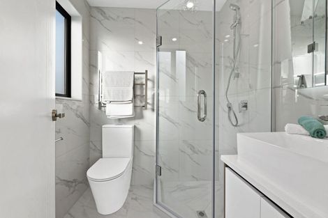 Photo of property in 315d Bucklands Beach Road, Bucklands Beach, Auckland, 2012