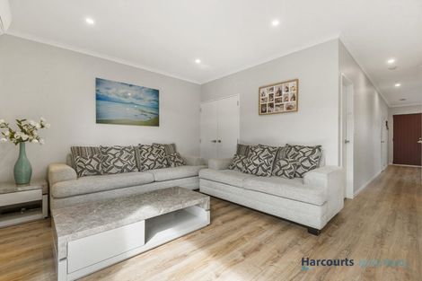 Photo of property in 7 Samuel Cassidy Avenue, Swanson, Auckland, 0614