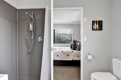 Photo of property in 21 Elizabeth Grove, Stratford, 4332