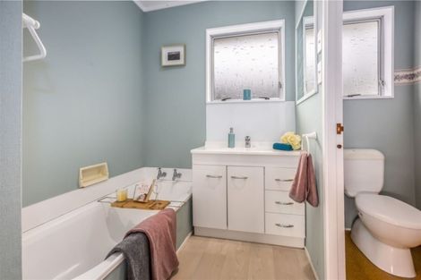 Photo of property in 86 Leeward Drive, Whitby, Porirua, 5024