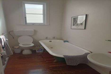 Photo of property in 19 Myrtle Crescent, Mount Cook, Wellington, 6021