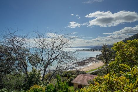 Photo of property in 17 Adams Road, Thornton Bay, Thames, 3575