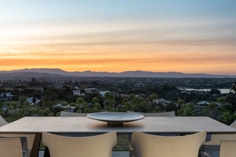 Photo of property in 7r Estates Terrace, Welcome Bay, Tauranga, 3175